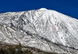 Pico Del Teide w śniegu