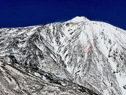 Pico Del Teide w śniegu