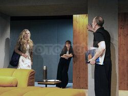 "Eks" w Teatrze Ateneum